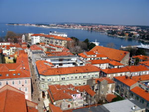 1280px-Zadar_Kathedrale_St._Anastasia_01